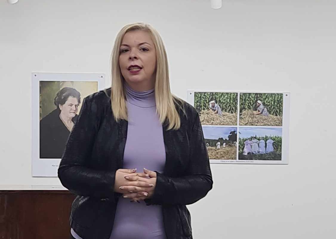 Izložba : Autorke bunjevačke priče, Sandra Iršević.