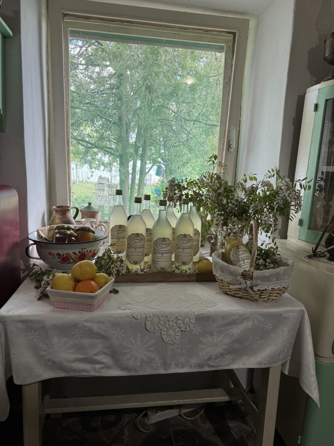 Kada se sakupi 50 cvetova, oni su spremni da se transformišu u osvežavajući napitak bogat vitaminom C.