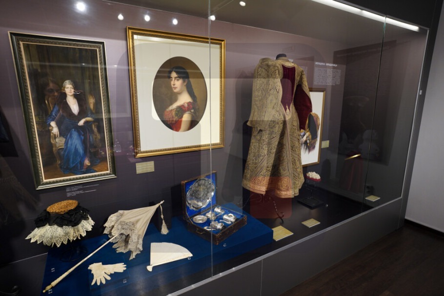 Izložba žene srbije kroz vekove.