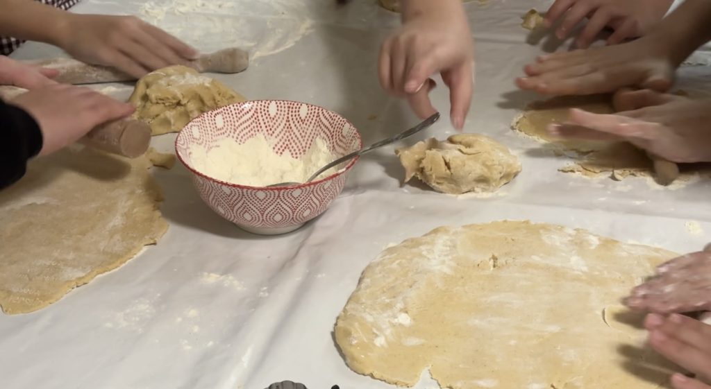 Početak procesa, rad rukama, tekstura testa.