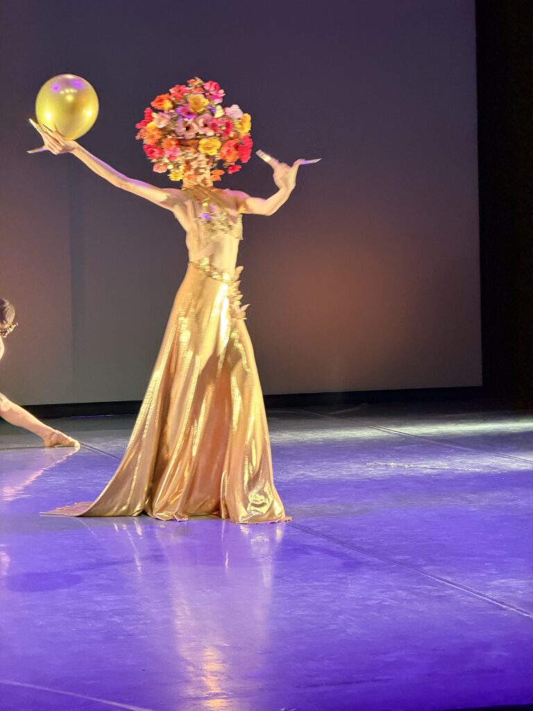 Kad Salvador Dali oživi na sceni: Negde izvan planete 3 Negde izvan planete .Foto Sandra Iršević