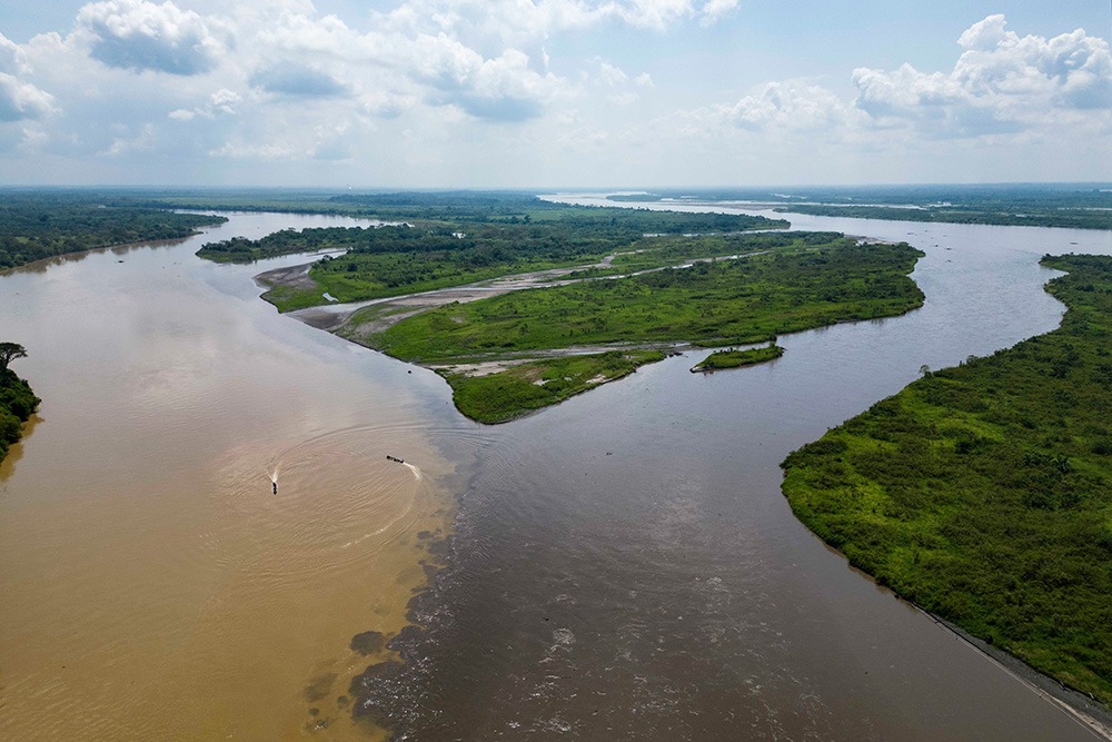 Prava prirode: Aerial view of the confluence of the Sogamoso and Magdalena rivers (Photo: Christian EscobarMora for the Goldman Environmental Prize)
